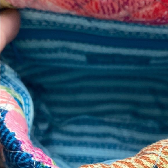 NIB/NWT Vera Bradley Floral Box with quilted cross body - Picture 6 of 6